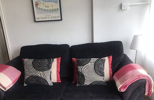 Bont Newydd Ski Chalet | Upper snowdon white lodge.