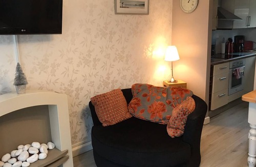 Bont Newydd Ski Chalet | Upper snowdon white lodge.