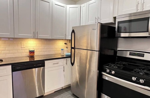 Inwood Apartment | Upper West Side NY Chic Spacious Apartment 1B 1B - Close to Everything!
