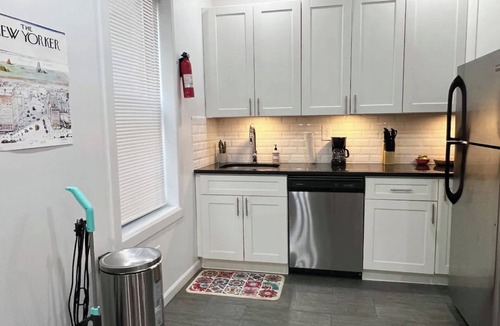 Inwood Apartment | Upper West Side NY Chic Spacious Apartment 1B 1B - Close to Everything!