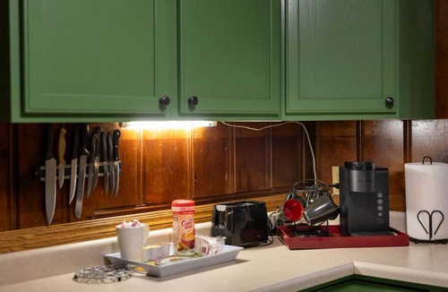 Blue River Cabin | Upriver Nest: Riverfront Oasis