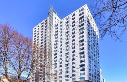 East Cambridge Apartment | Upscale 1BR Apartment | Kitchen |Washer in-unit | Cambridge | by GLS