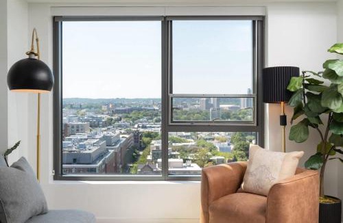 Central Square Apartment | Upscale 1BR MIT Harvard WiFi Gym W D Parking