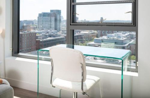 Central Square Apartment | Upscale 1BR near MIT Harvard with Parking