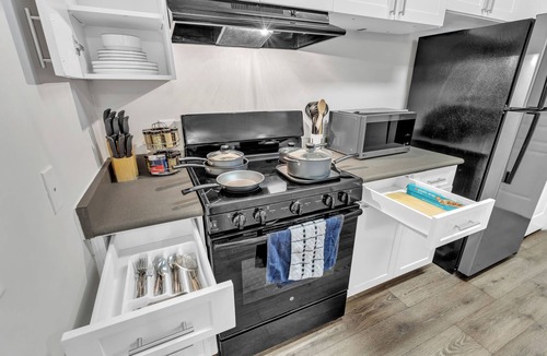 Southwest Raleigh Apartment | Upscale 1BR Suite to Downtown Raleigh