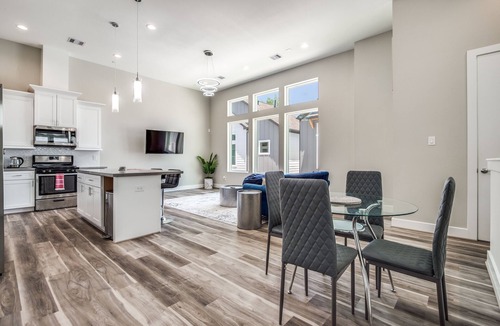 Spring Branch East House | Upscale 2 story home by the Galleria!