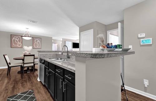 Crestline Heights Apartment | Upscale 3BR Home Near The Summit