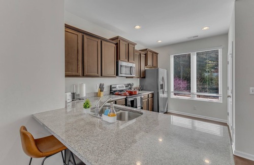 Southwest Raleigh House | Upscale 3BR TownhouseMins to Downtown