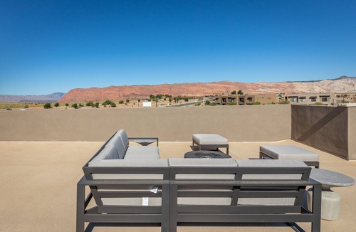 St. George Villa | Upscale 4BR All En Suites - Near Pool & Pickleball
