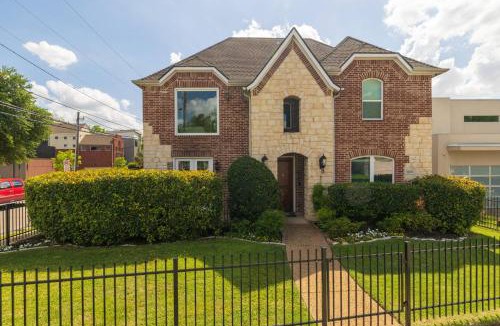 Knox - Henderson House | Upscale 4BR Retreat Sleeps 8 | World Cup Getaway