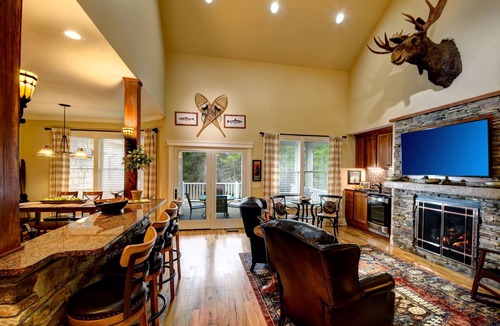 Skaneateles House | Upscale Adirondack inspired Evan's Lodge