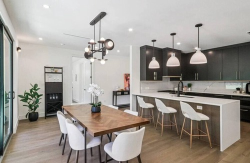 Allandale House | Upscale Austin Getaway w/Designer Interiors
