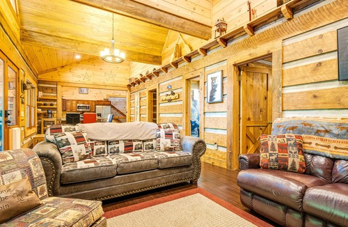 Hidden Lake Cabin | Upscale cabin with secluded setting - fireplaces, central AC & huge front porch