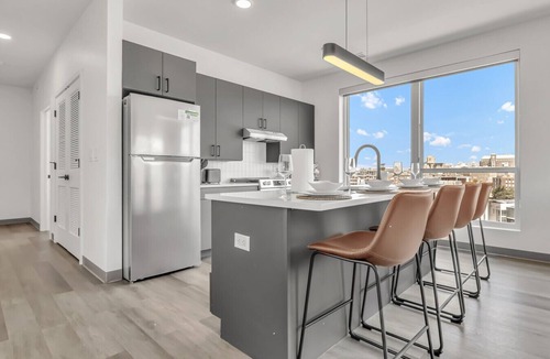 University Circle Apartment | Upscale & Charming ADA 2BR | Cleveland Clinic