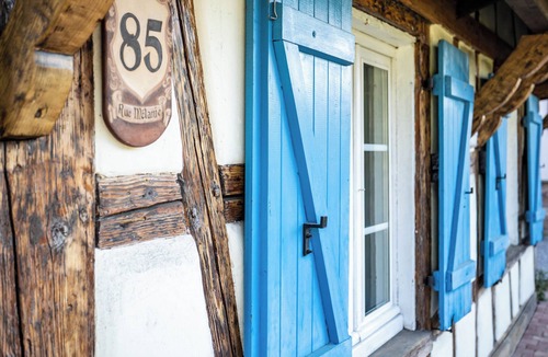 Robertsau Cottage | Upscale cottage in Strasbourg with private parking