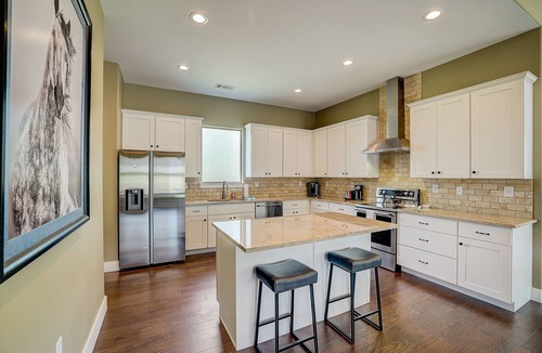 Horseshoe Bay West House | Upscale country getaway with private hot tub, game room, & beautiful views