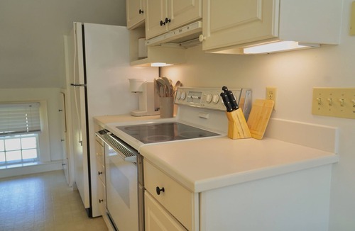 Concord Apartment | Upscale Cozy Getaway w/Fire Pit