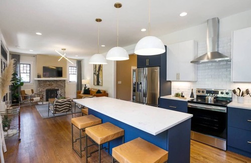 Hillsboro Village House | Upscale Craftsman, Hot Tub, Walk to Belmont & 12 South