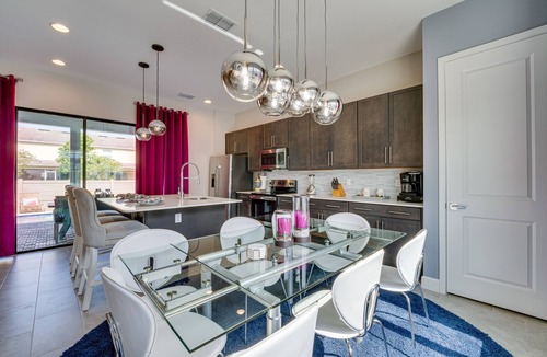 Loughman Villa | Upscale Davenport Home w/Pool: 8 Mi to Disney!