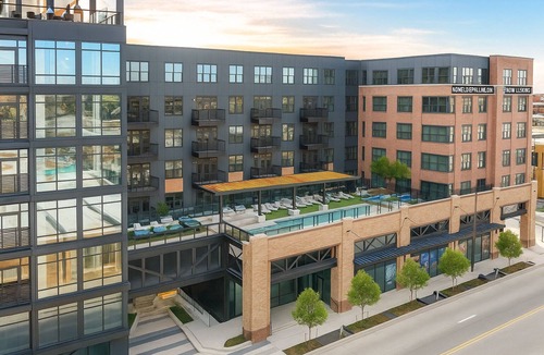 Deep Ellum Apartment | Upscale Deep Ellum Stay Prime Location!