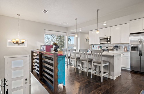 Cheyenne House | Upscale Downtown Townhome!