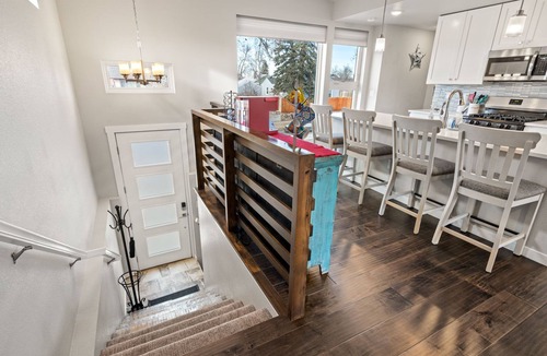 Cheyenne House | Upscale Downtown Townhome!