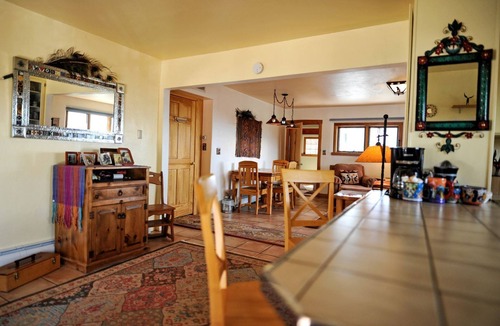 Tyrone Cottage | Upscale Family-Friendly Vacation Rental with Spectacular Desert Views in New Mexico