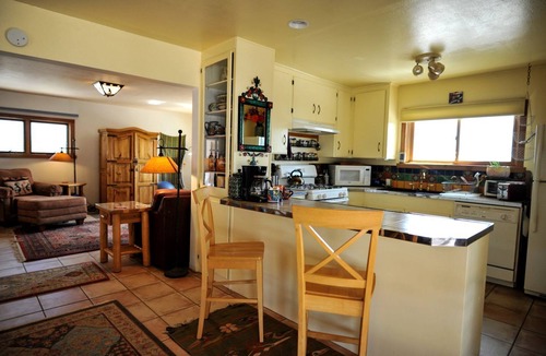 Tyrone Cottage | Upscale Family-Friendly Vacation Rental with Spectacular Desert Views in New Mexico