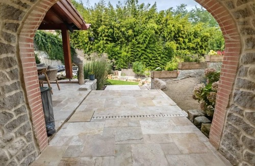 Saint Sever House | Upscale family villa