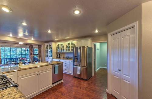 Flagstaff House | Upscale Flagstaff Home w/Hot Tub & Mountain Views