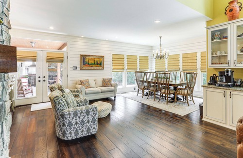 Greers Ferry House | Upscale Gem w/2 Boat Slips on Greers Ferry Lake