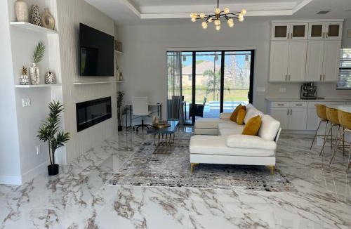 Pine Valley Villa | Upscale Getaway