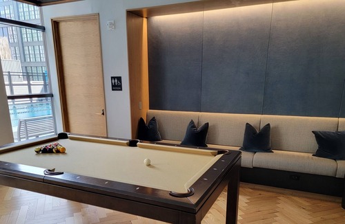 Market East Apartment | Upscale high rise Apartment in the heart of Center city Philadelphia!