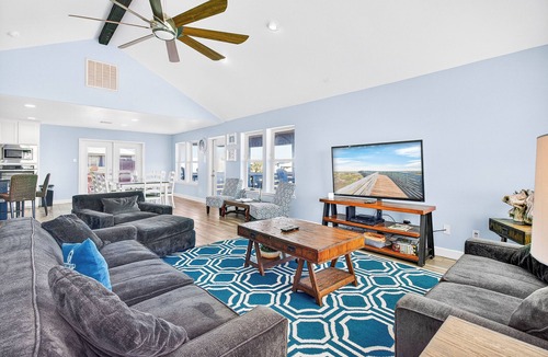 Port Aransas House | Upscale home! Beach Access! Community Pool