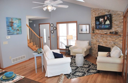 Livonia House | Upscale Home, On Private Road- Family Vacations, Weekends, Getaways From Life