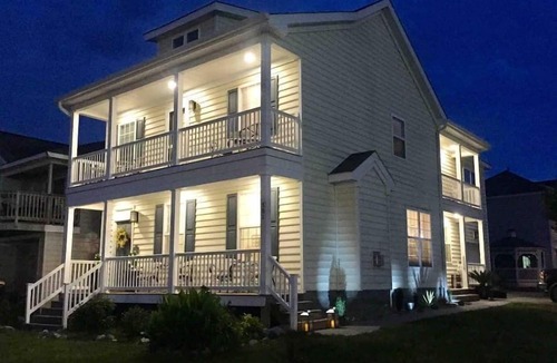 Dam Neck House | UPSCALE Ideal location 4 beach vacay! H20 views!