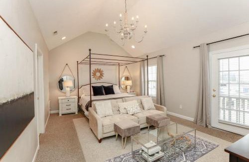 Dam Neck House | UPSCALE Ideal location 4 beach vacay H20 views