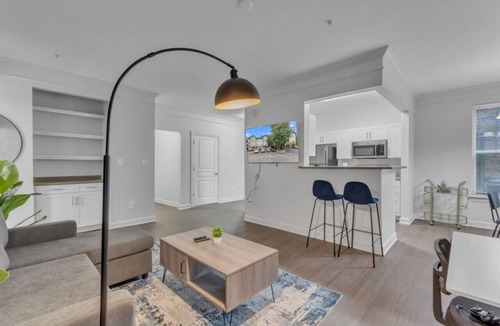 Southwest Raleigh Apartment | Upscale King 2BR Suite—Mins to Downtown Raleigh!