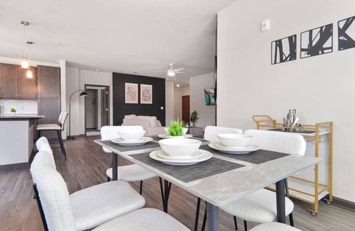 North Raleigh Apartment | Upscale King 5 Bed Suite—in North Raleigh!