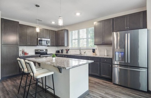 North Raleigh Apartment | Upscale King 5 Bed Suite—in North Raleigh!