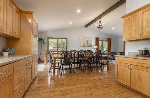 Marion House | Upscale Lakefront Home w/Dock & Kayaks