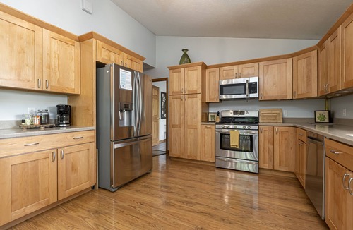 Marion House | Upscale Lakefront Home w/Dock & Kayaks