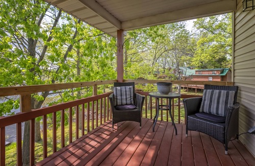 Marion House | Upscale Lakefront Home w/Dock & Kayaks