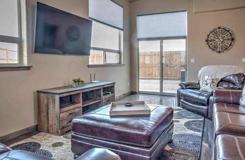 Moab South Valley House | Upscale Moab Home with Red Rock Views and Hot Tub
