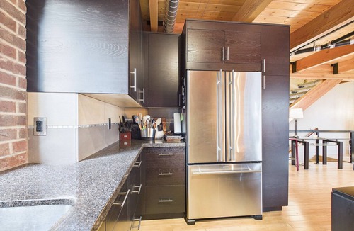 Whittier Heights House | Upscale Modern & Cozy Seattle Retreat