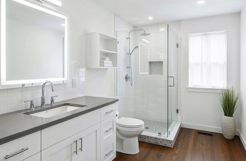 Southeast Yonkers Apartment | Upscale NYC Luxury Haven - Spacious 3BR & Easy Parking