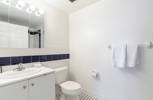 Hoboken Apartment | Upscale One Bedroom in Hoboken with View of NYC