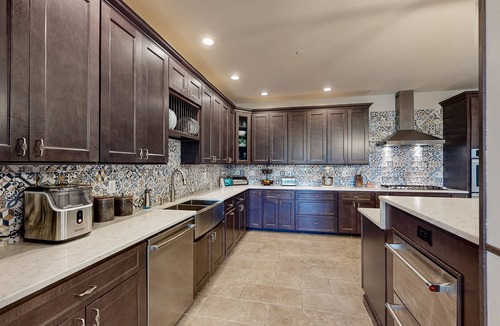 St. Martin House | Upscale paradise w/pool, game room, poolside kitchen, fire pit, A/C & free WiFi