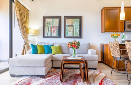 Waikiki Condo | Upscale Penthouse with Ocean Views - Free Parking