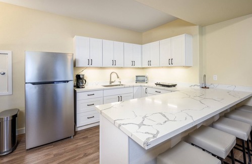 Mountlake Terrace Apartment | Upscale Private Getaway near Seattle